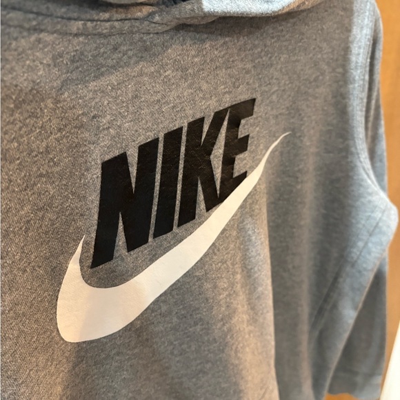 Nike Heather Gray Sweatshirt - Picture 3 of 3